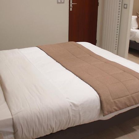 Hotel Puy De Dome Párizs Kültér fotó