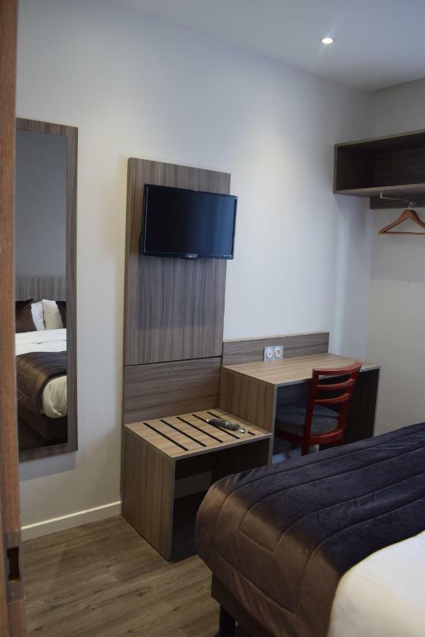 Hotel Puy De Dome Párizs Kültér fotó