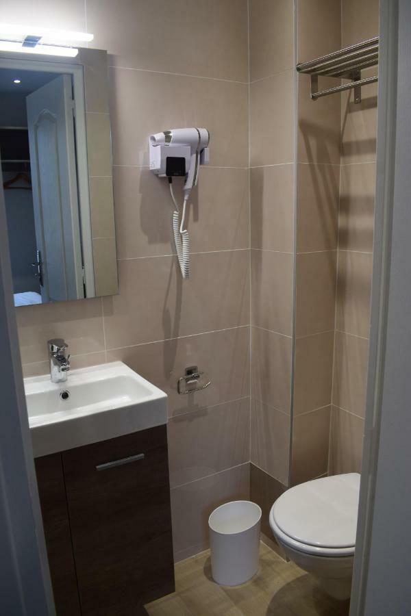 Hotel Puy De Dome Párizs Kültér fotó